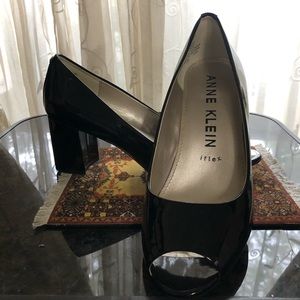 Black Patent Leather Pumps (Size 8)